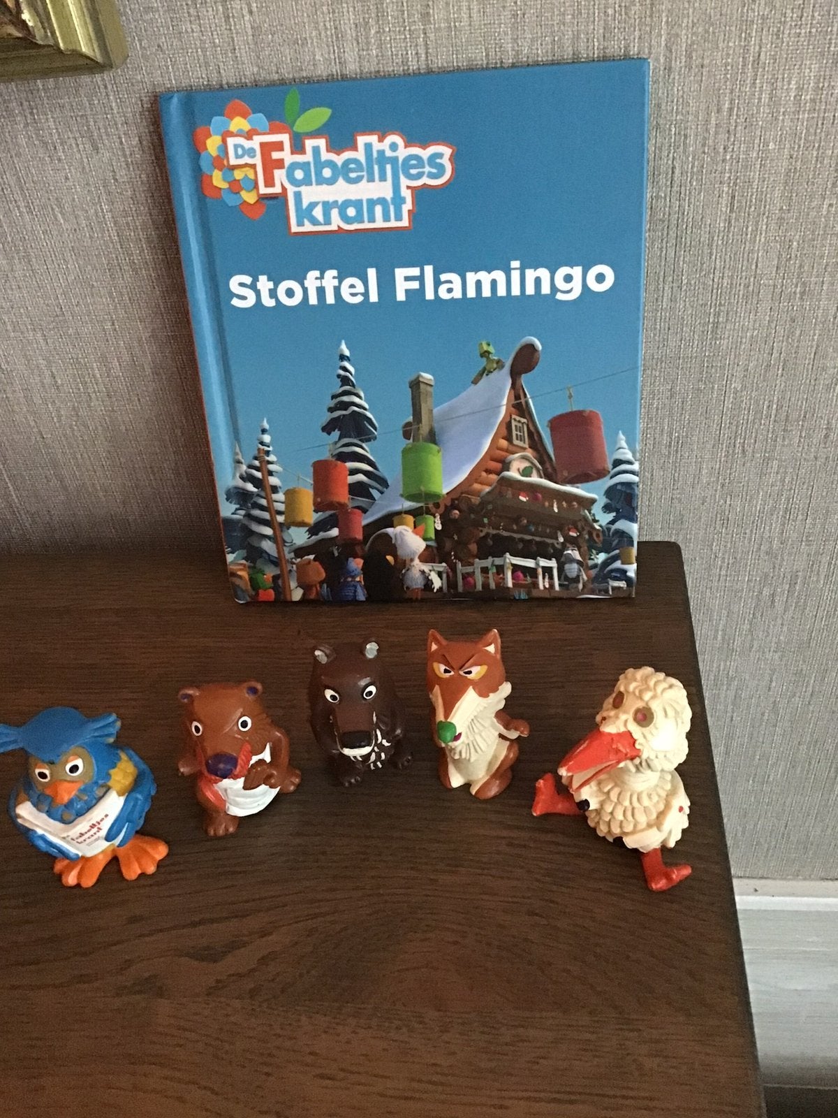 5 figuurtjes vanfe fabeltjeskrant plus een boekje ervan!, Eén persoon, Kortingskaart