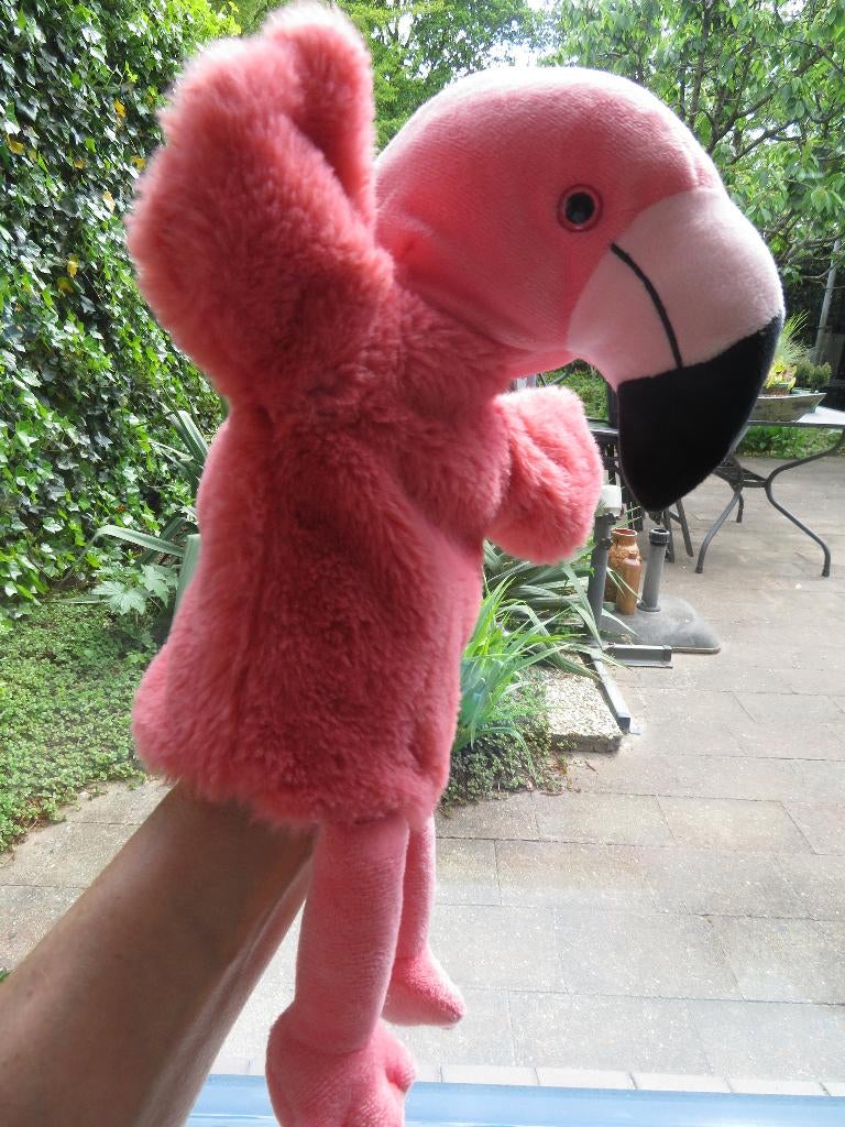 Handpop Flamingo van The Puppet Company meet ca 36 cm, Overige typen, Ophalen of Verzenden, Zo goed als nieuw, Middelgroot (20 tot 80 cm)