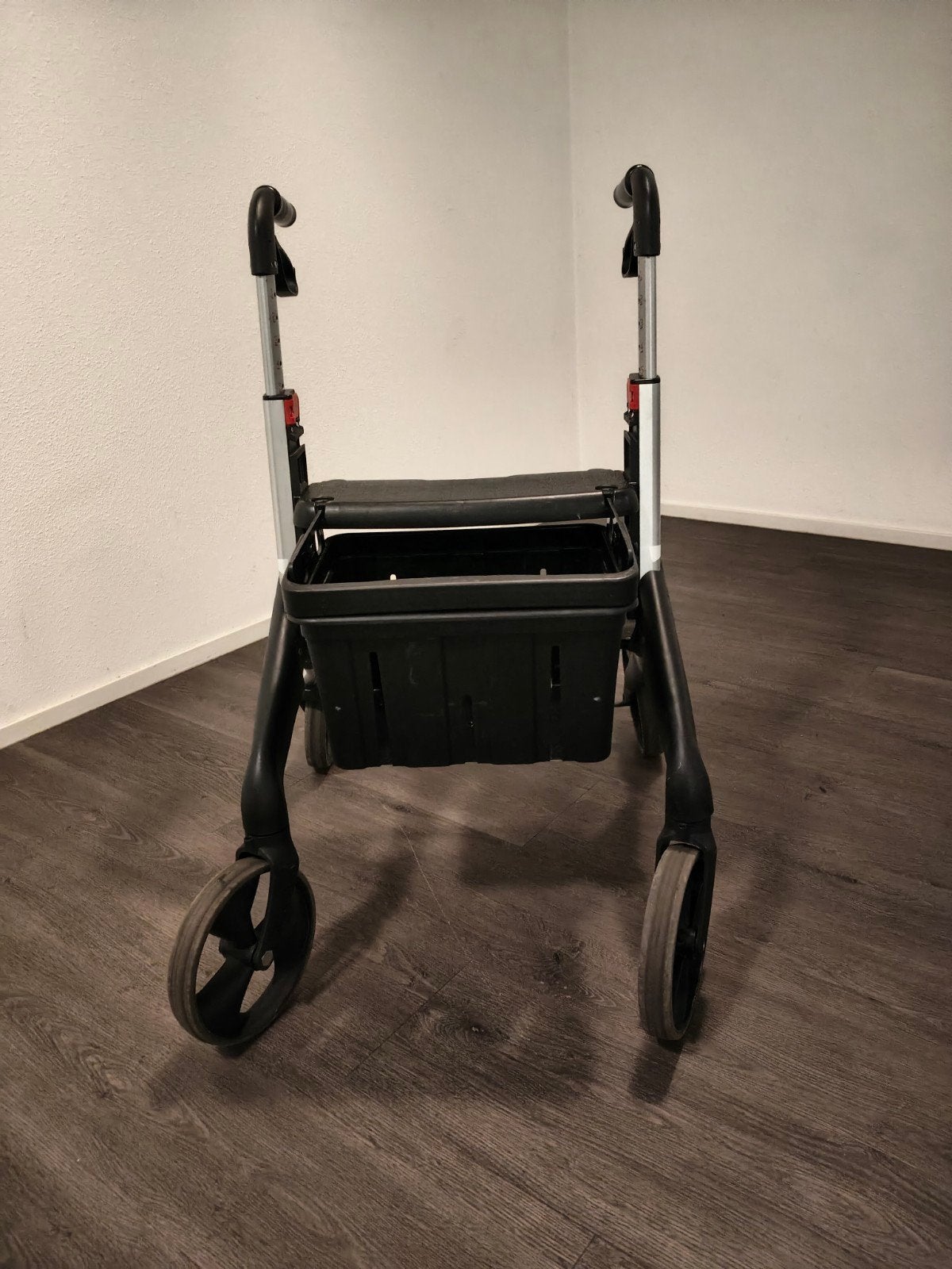 Rollator zwart/zilver Breeze, Ophalen, Opvouwbaar, Gebruikt