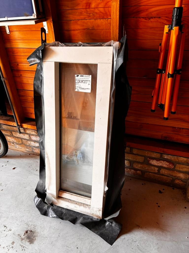 Compleet raam met dubbel glas 288x898, Doe-het-zelf en Verbouw, Kozijnen en Schuifpuien, 75 tot 150 cm, Raamkozijn, Ophalen of Verzenden
