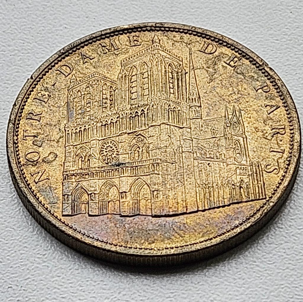 Cathedrale Notre Dame de Paris 2011, Postzegels en Munten, Ophalen of Verzenden, Brons, Buitenland