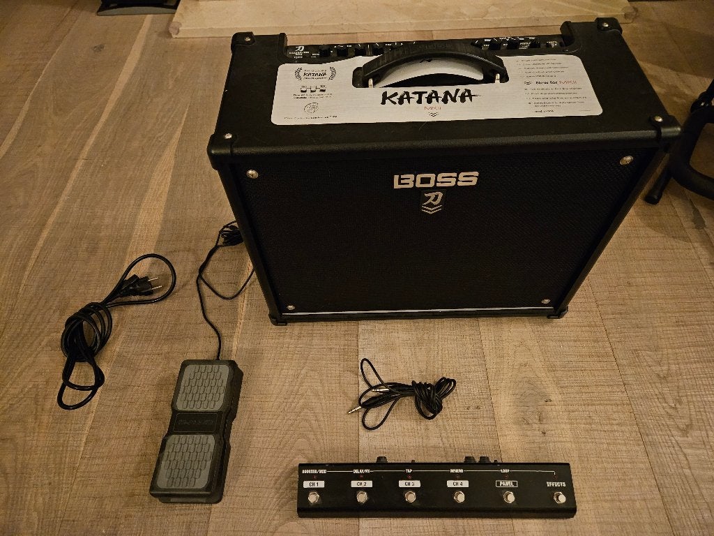 Ultimate Stereo Setup: 2x Boss Katana 100 MkII + GA-FC mk2, Muziek en Instrumenten, Ophalen, Zo goed als nieuw, Gitaar, 100 watt of meer