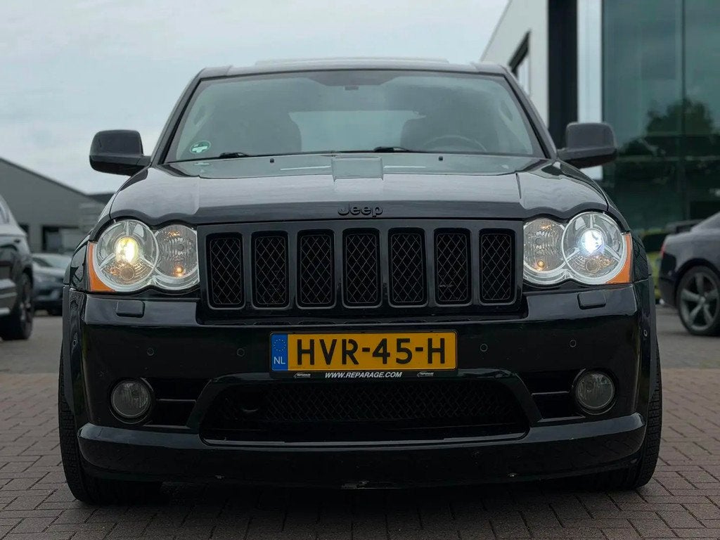 Jeep Grand Cherokee 6.1 V8 Hemi SRT-8 LPG 426PK € 15.750,0, Automaat, 8 cilinders, Zwart, 2120 kg