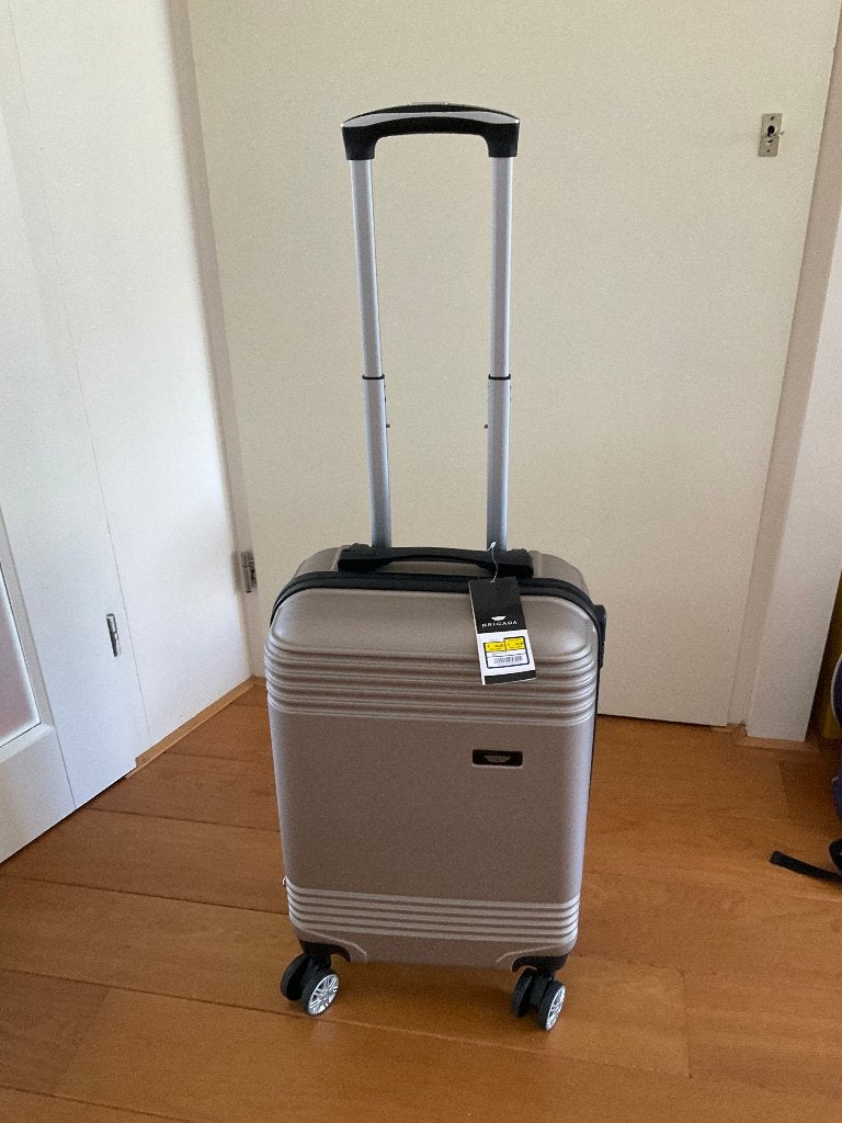 Te koop; Handbagage trolley, 50 tot 60 cm, Hard kunststof, Nieuw, 35 tot 45 cm