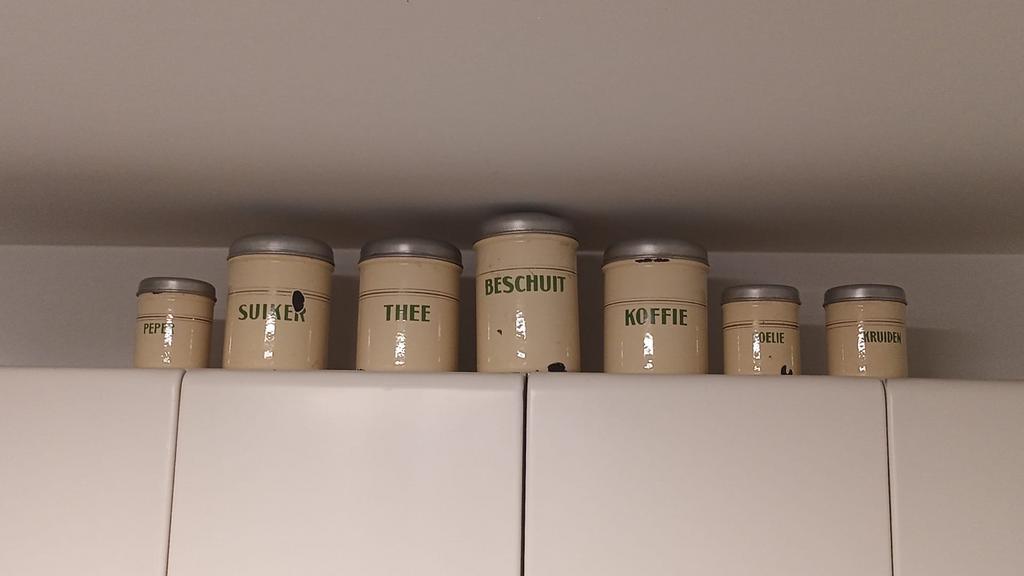 Set van 7 Antieke Emaille Voorraadpotten - Keuken Decoratie, Ophalen of Verzenden