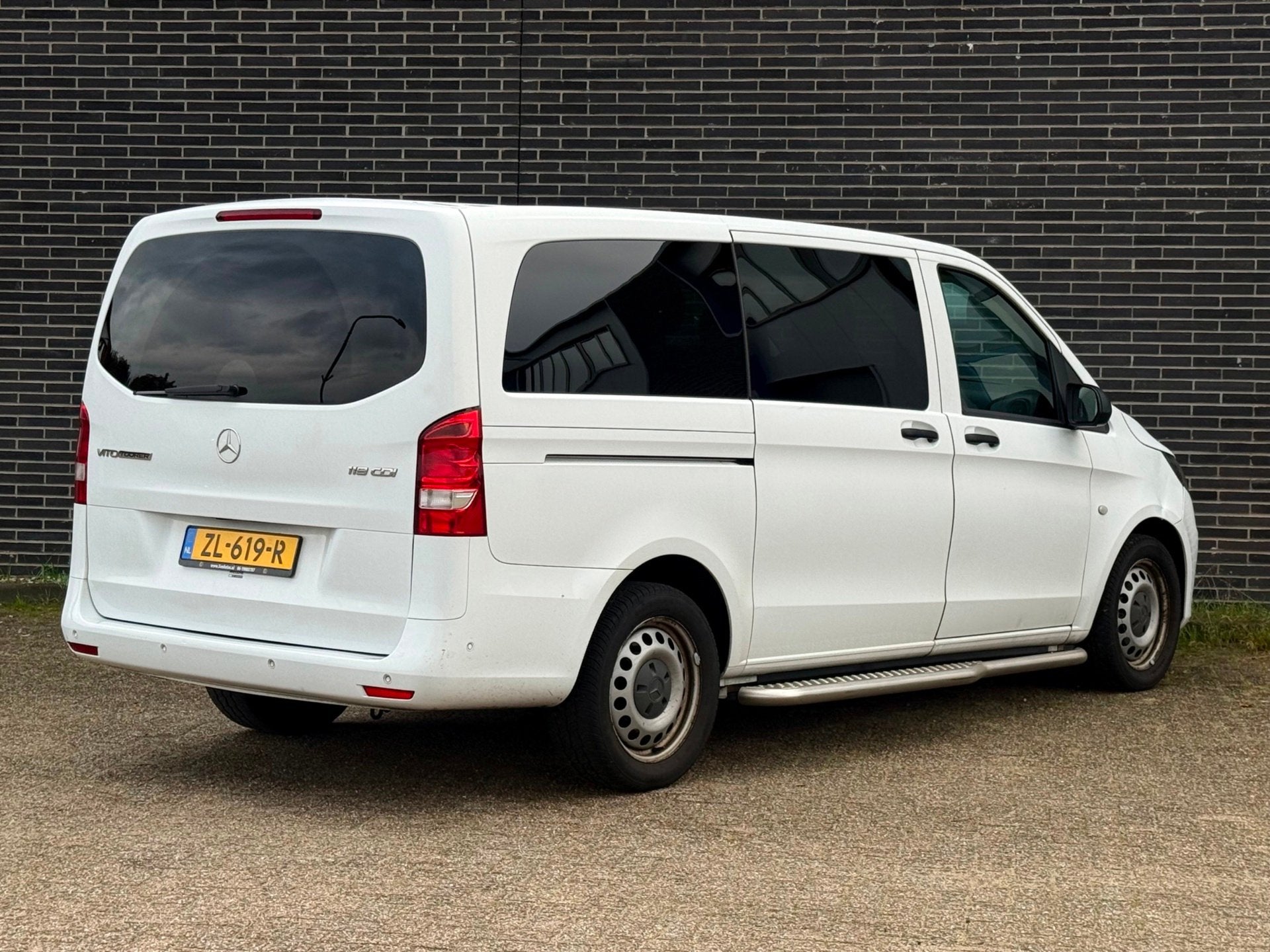 Mercedes-Benz Vito Tourer 119 CDI Select Lang Aut, Leder!, Automaat, Achterwielaandrijving, Gebruikt, 2000 kg