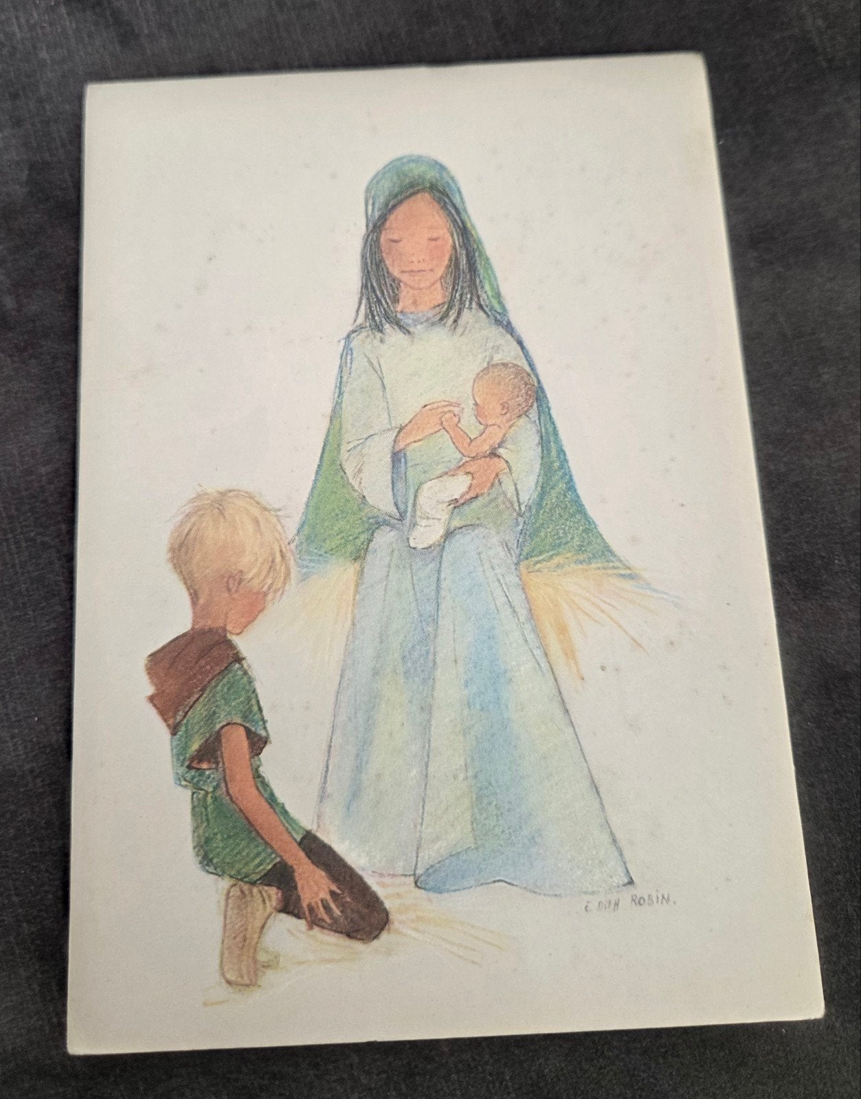 Vintage Ansichtkaart Maria met Kind en knielende jongen, Verzamelen, Verzenden, 1940 tot 1960, Gelopen, Feest(dag)