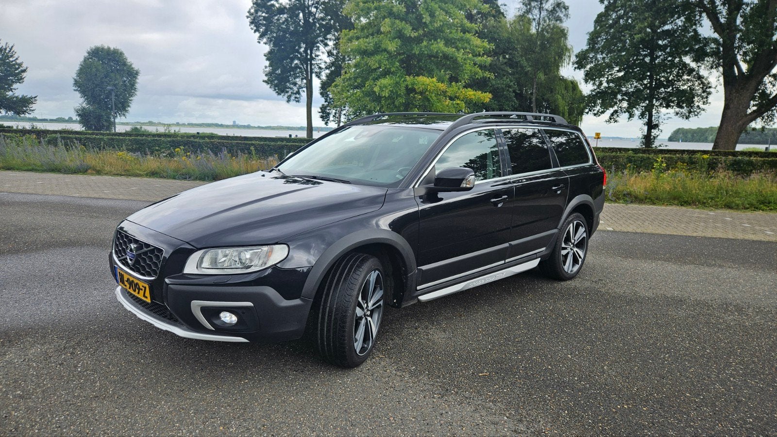 Volvo XC70 2.0 D4 Geartronic 2015 Zwart, 1800 kg, 1655 kg, XC70, Zwart