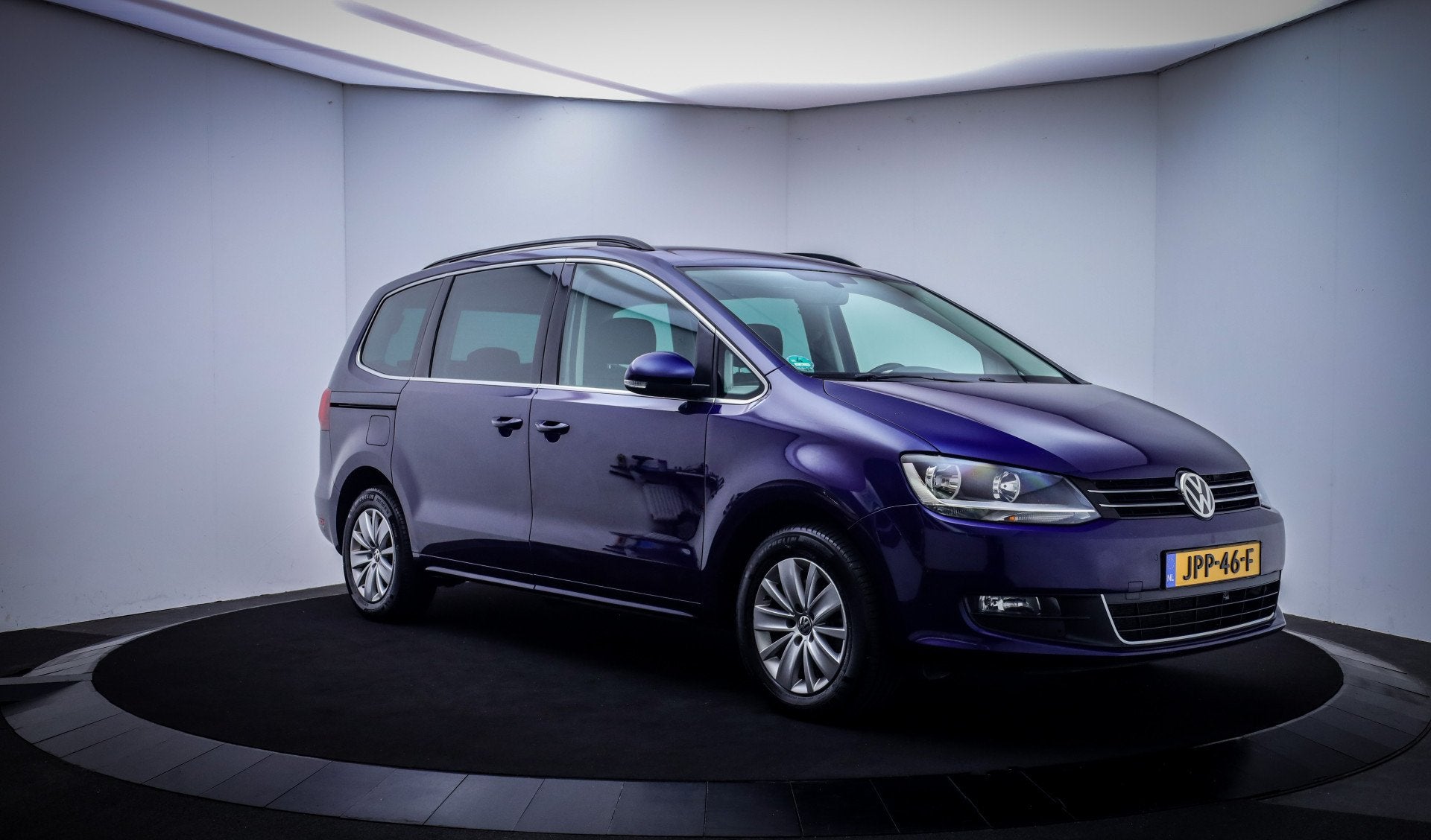 Volkswagen Sharan 1.4TSI Dsg 7Pers COMFORTLINE NAVI | CARPLA, Auto's, Zwart, 150 pk, Blauw, 7 stoelen
