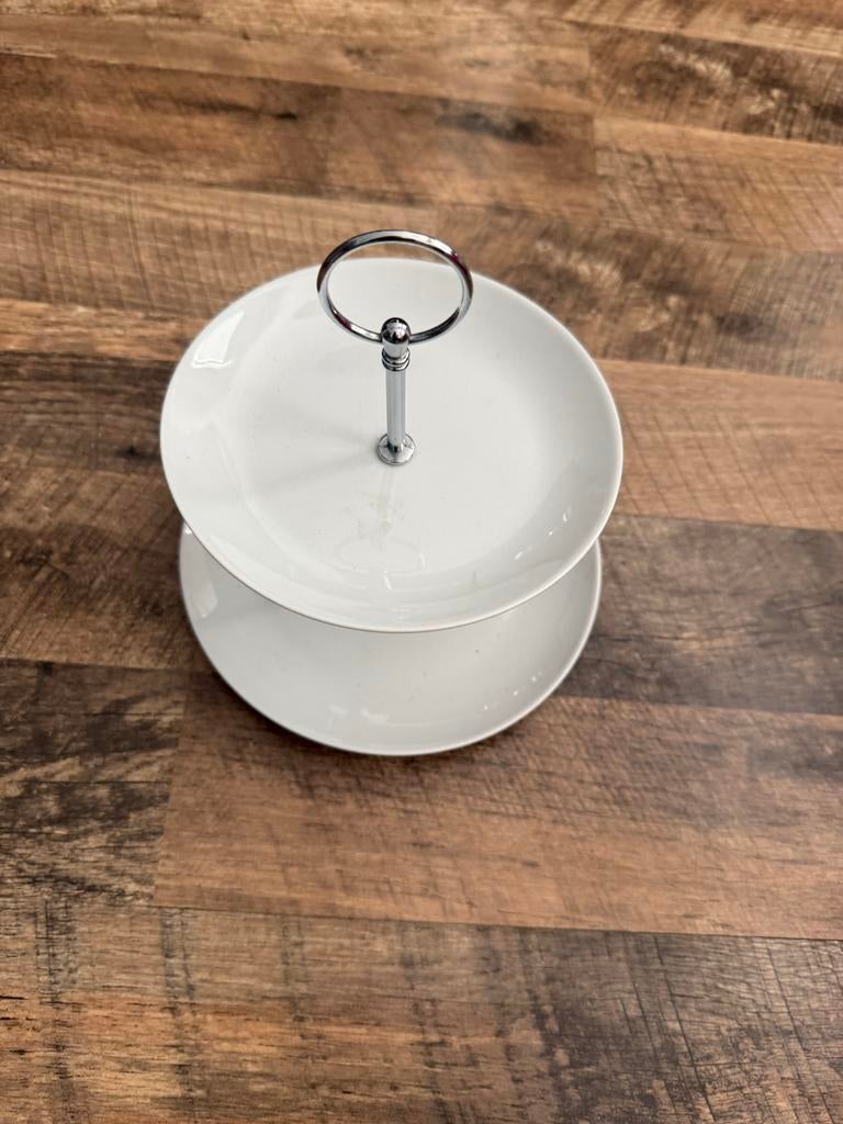 Elegante etagere met 2 lagen - wit porselein, Ophalen of Verzenden, Steen/keramiek, Wit, Overige typen