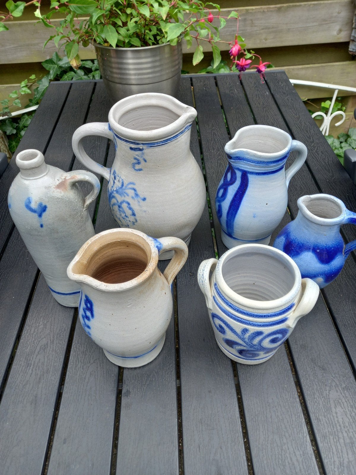 Keulse kannen, kruik en bloempot., Rond, Aardewerk, Minder dan 25 cm, Minder dan 40 cm