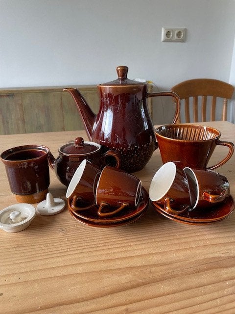 koffiepot en theepot met filters en 4 kop en schotels, Antiek en Kunst, Ophalen of Verzenden