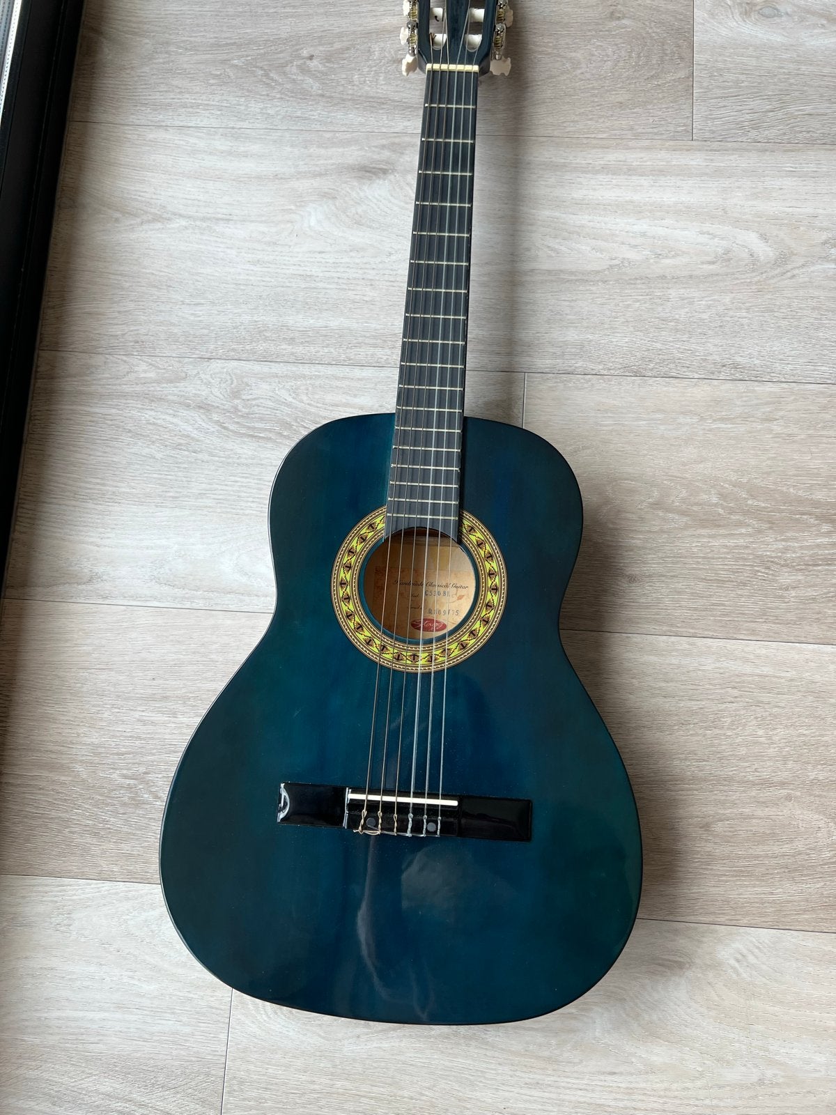 Handgemaakte 3/4 gitaar met hoes - Zeer goede staat, Ophalen of Verzenden, Zo goed als nieuw, Klassieke of Spaanse gitaar, Met koffer
