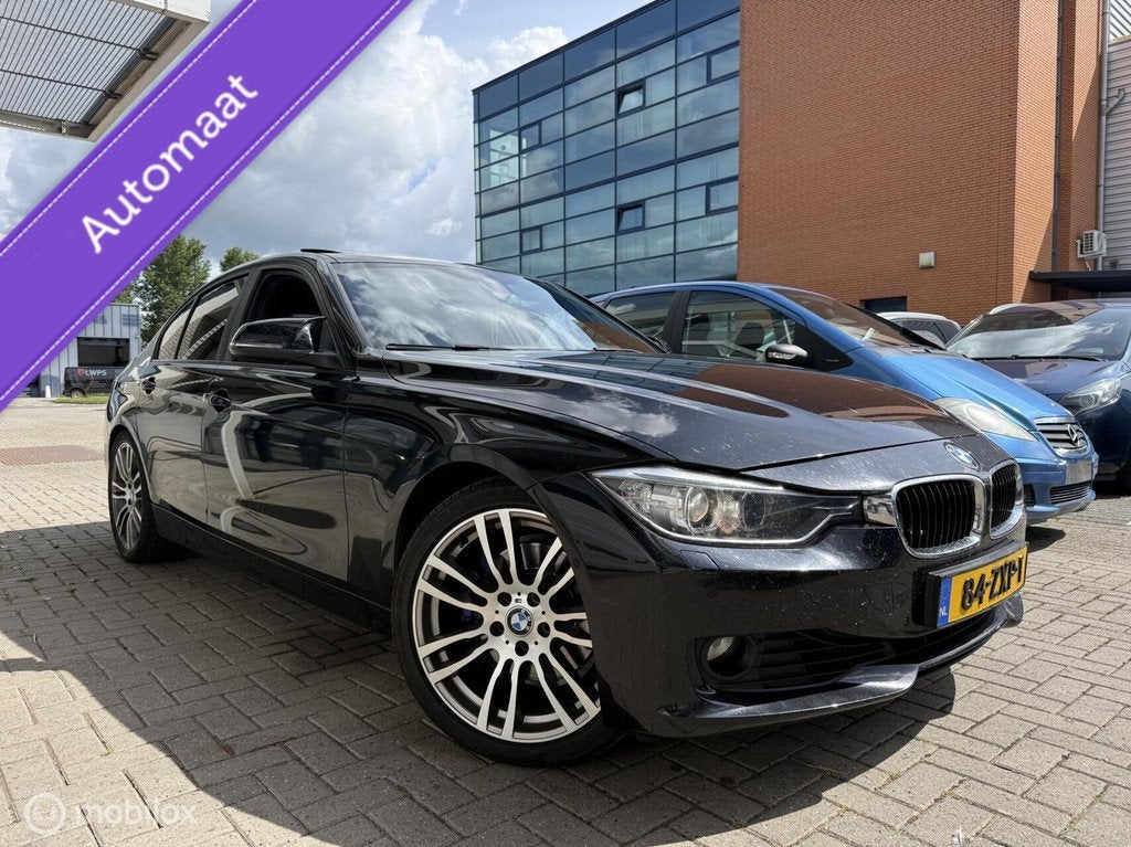 BMW 3-serie 328i Upgrade Edition BOM VOL!, Auto's, Automaat, Achterwielaandrijving, 4 cilinders, Zwart