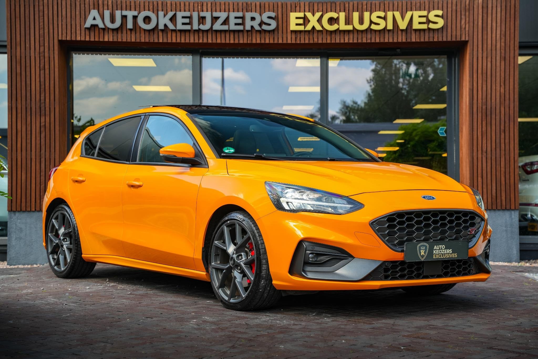 Ford Focus 2.3 EcoBoost ST-X 280PK Panoramadak Camera Stoelv, Stof, Gebruikt, Euro 6, 2261 cc