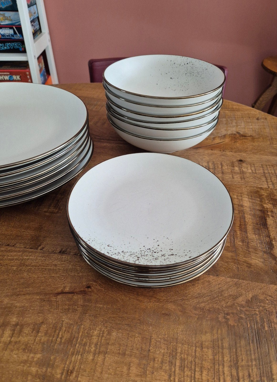 Tavola servies set met gouden rand en spikkels (18 stuks), Ophalen, Porselein, Overige stijlen, Bord(en)