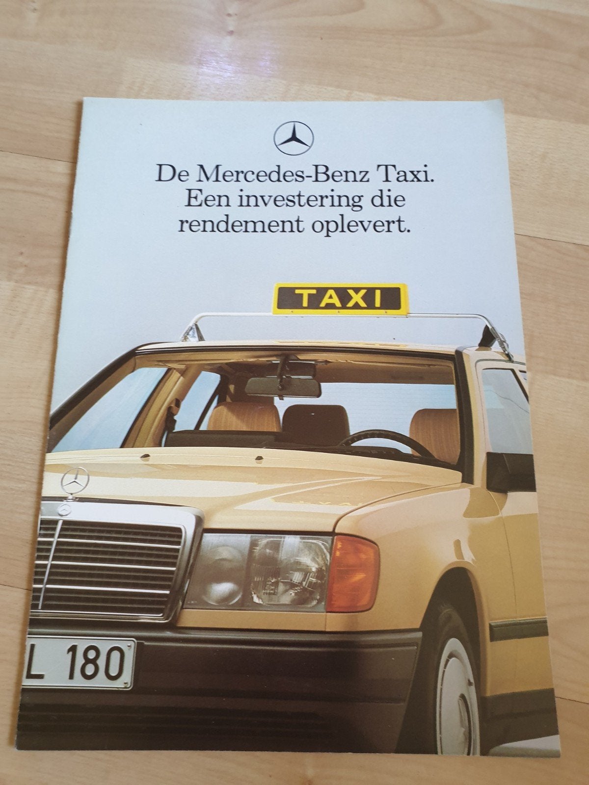 Mercedes W124 folders; Taxi, sedan, coupé, cabrio en T (4x), Auto diversen, Handleidingen en Instructieboekjes, Ophalen of Verzenden