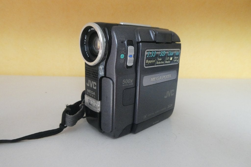 JVC- DX317E digitale videocamera, Mini dv, Gebruikt, JVC, 20x of meer