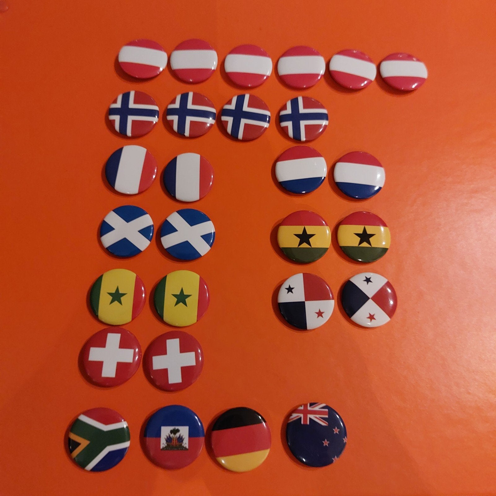 Deka WK buttons, ruilen, Verzamelen, Speldjes, Pins en Buttons, Verzenden, Nieuw, Overige onderwerpen