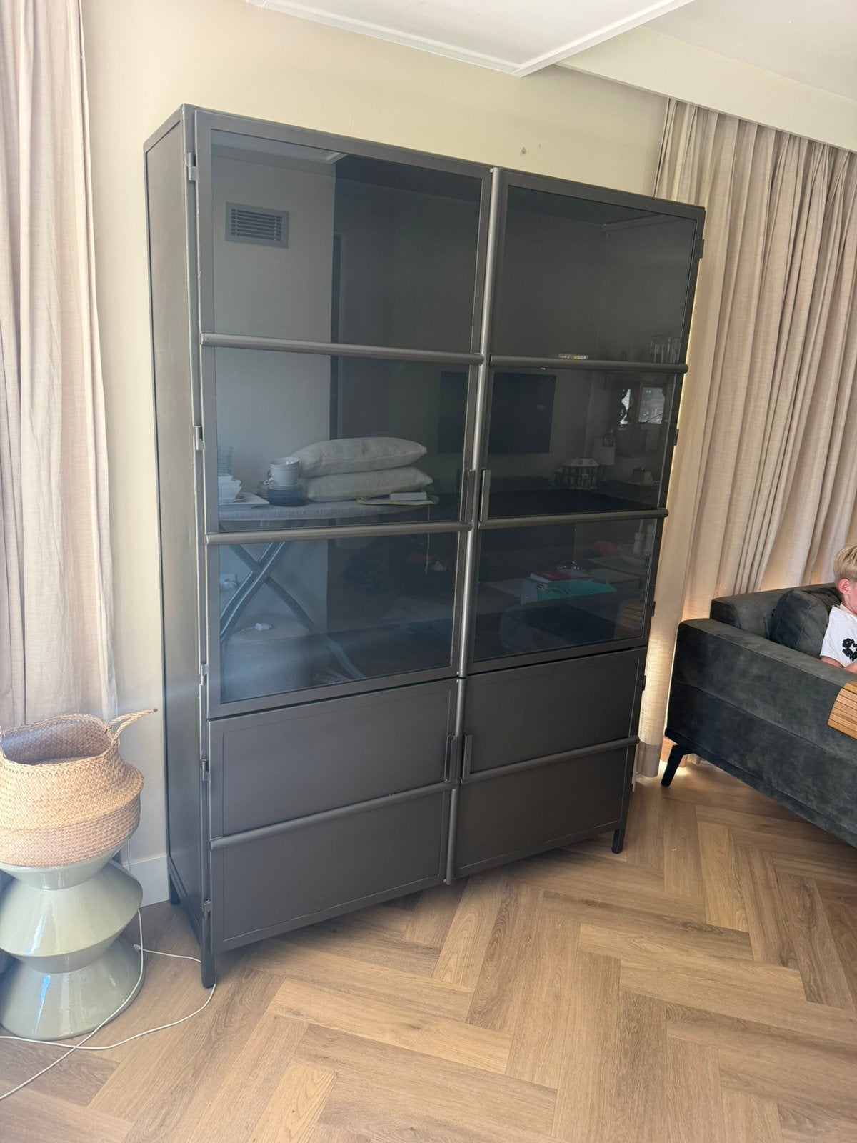 Bodilson metalen vitrinekast - Bruin-zwart, Ophalen, Gebruikt, 100 tot 150 cm, 200 cm of meer
