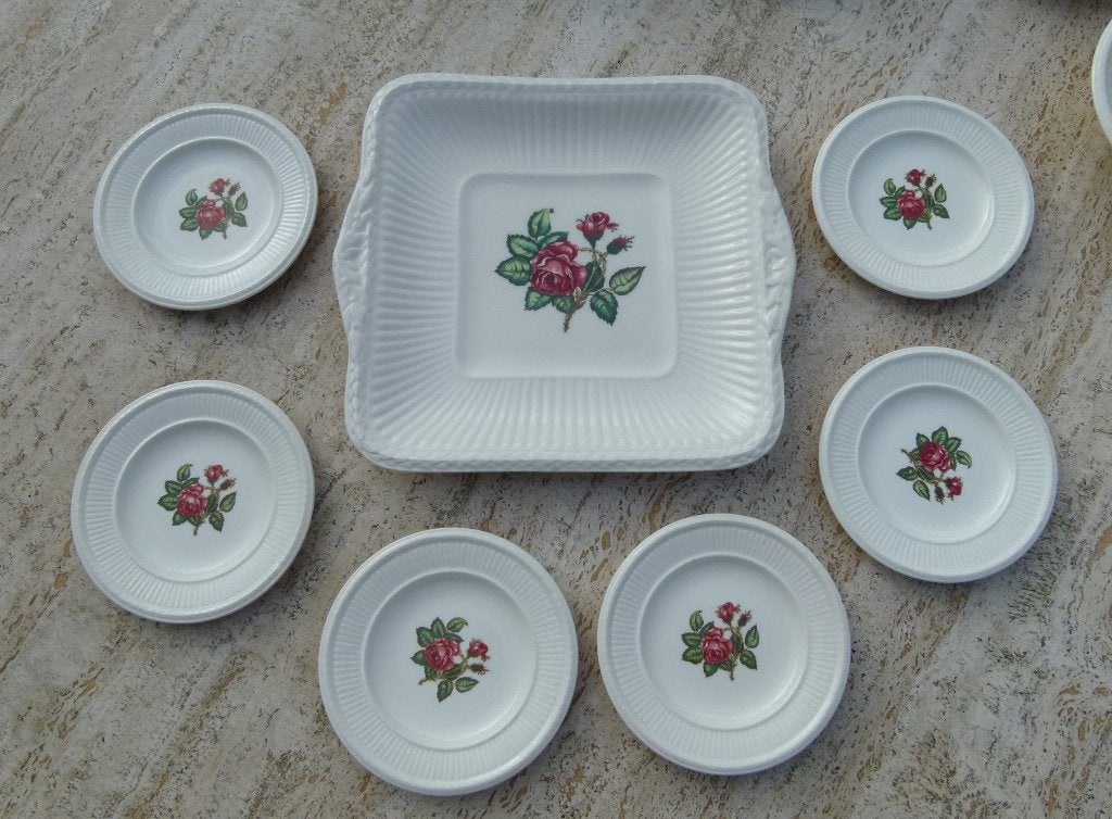 Wedgwood Moss Rose Servies Super Engelse Rozen, Klassiek, Nieuw, Ophalen of Verzenden, Wedgwood