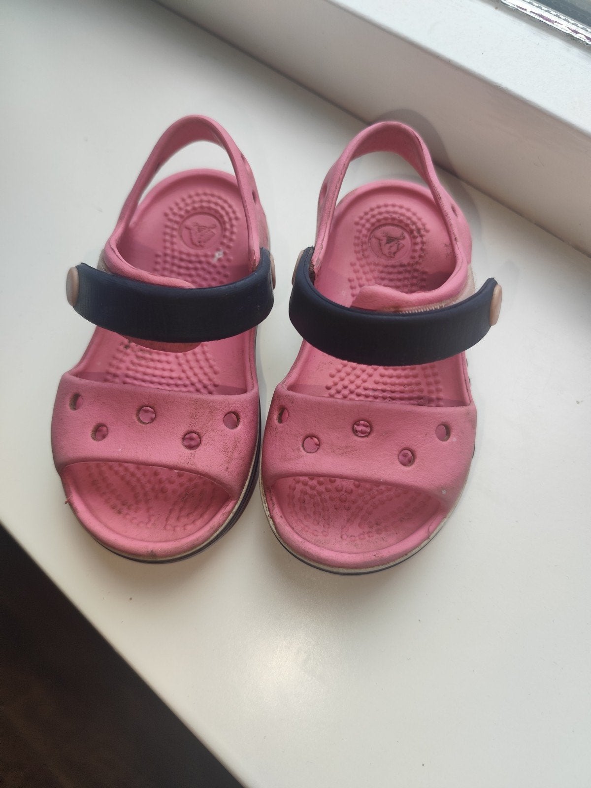 Roze Crocs sandalen maat C6 voor meisjes, Crocs, Meisje, Ophalen of Verzenden, Gebruikt