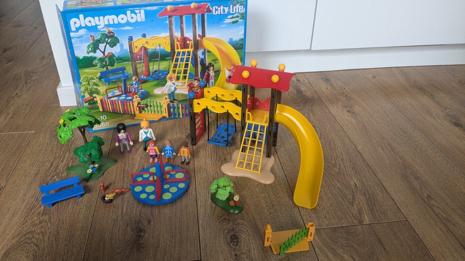 Playmobil City Life Speeltuin (Set 5568), Gebruikt, Overige typen, Ophalen of Verzenden, City life