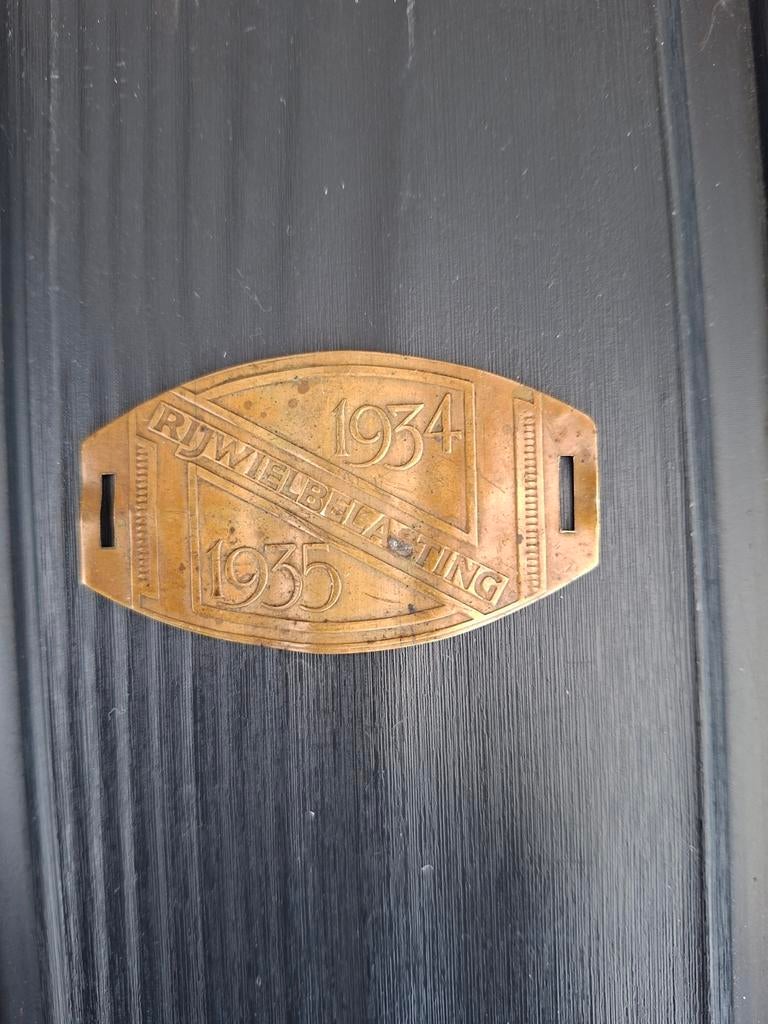 Oude Rijwielbelastingplaatjes 1934-1935 en 1938-1939, Verzamelen, Overige Verzamelen, Ophalen of Verzenden, Gebruikt