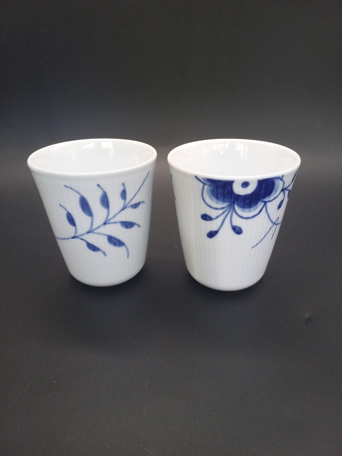 Royal Copenhagen Blue Fluted Mega thermobekers 29cl nr. 499, Ophalen of Verzenden, Zo goed als nieuw, Overige stijlen, Kop(pen) en/of Schotel(s)