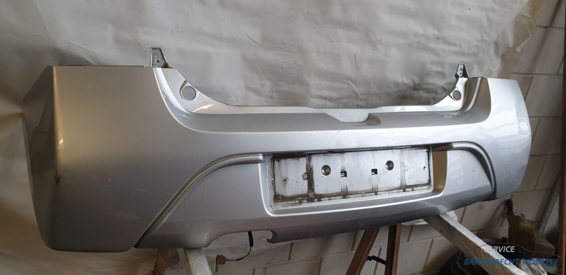 Achterbumper twingo II zilver 8200649330 origineel gebruikt, Renault Group, Gebruikt, Contact.group@renault.com, Renault