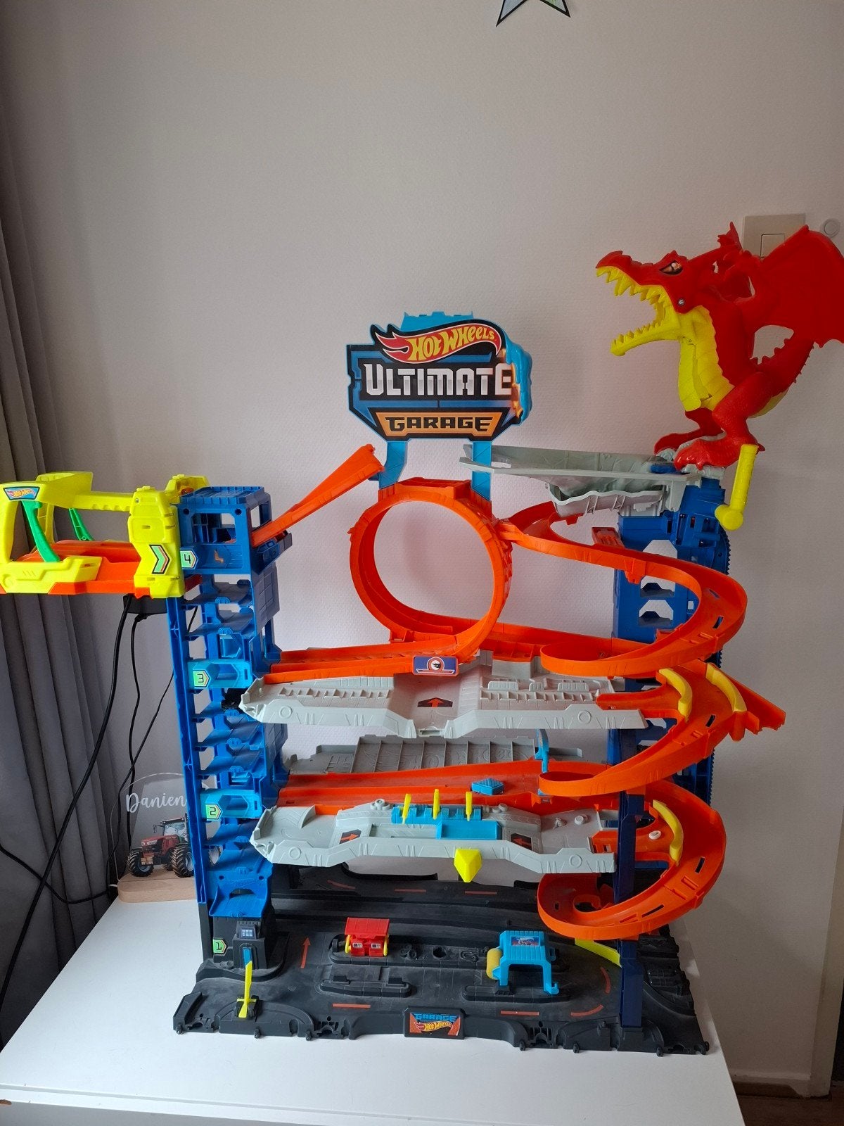 Hotwheels ultimate garage, Ophalen, Racebaan, Zo goed als nieuw, Hot Wheels