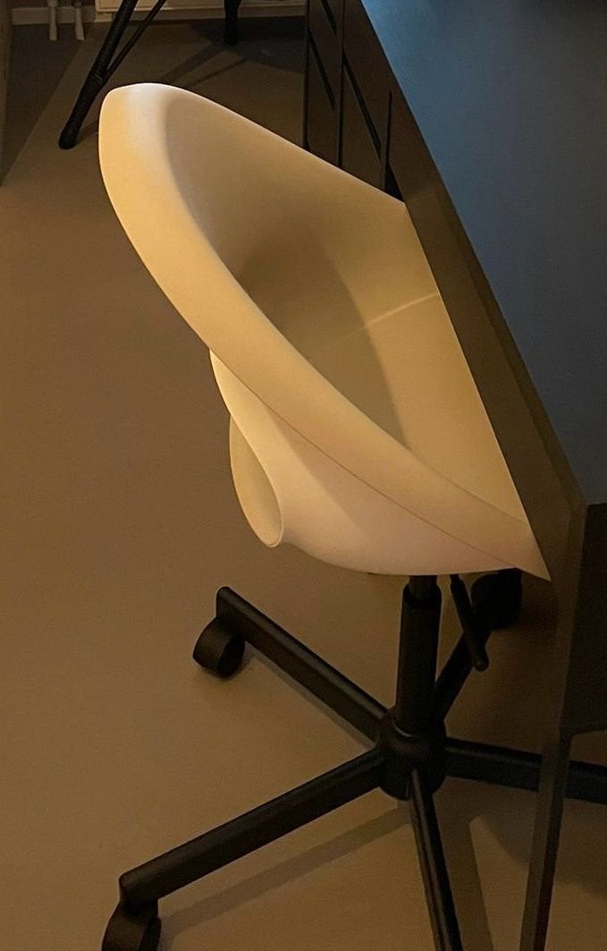 Beige bureastoel, Ophalen, Wit, Zo goed als nieuw, Bureaustoel