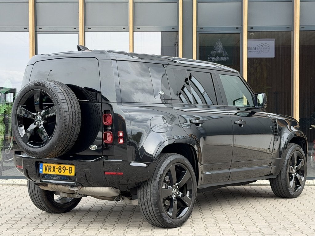 Land Rover Defender 2.0 D240 110 SE (bj 2020), Auto's, Euro 6, 4 cilinders, 2208 kg, Zwart