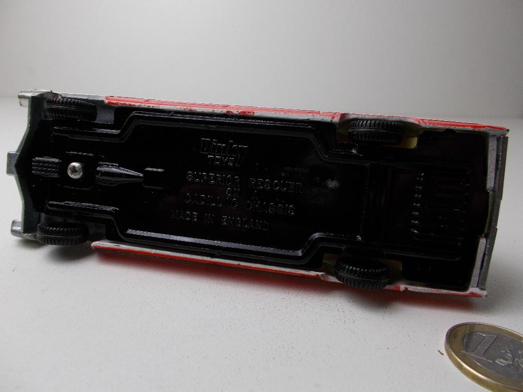 1971 Dinky Toys 288 SUPERIOR RESCUE ON CADILLAC CHASSIS (-A), Hobby en Vrije tijd, Modelauto's | 1:43, Ophalen of Verzenden, Zo goed als nieuw