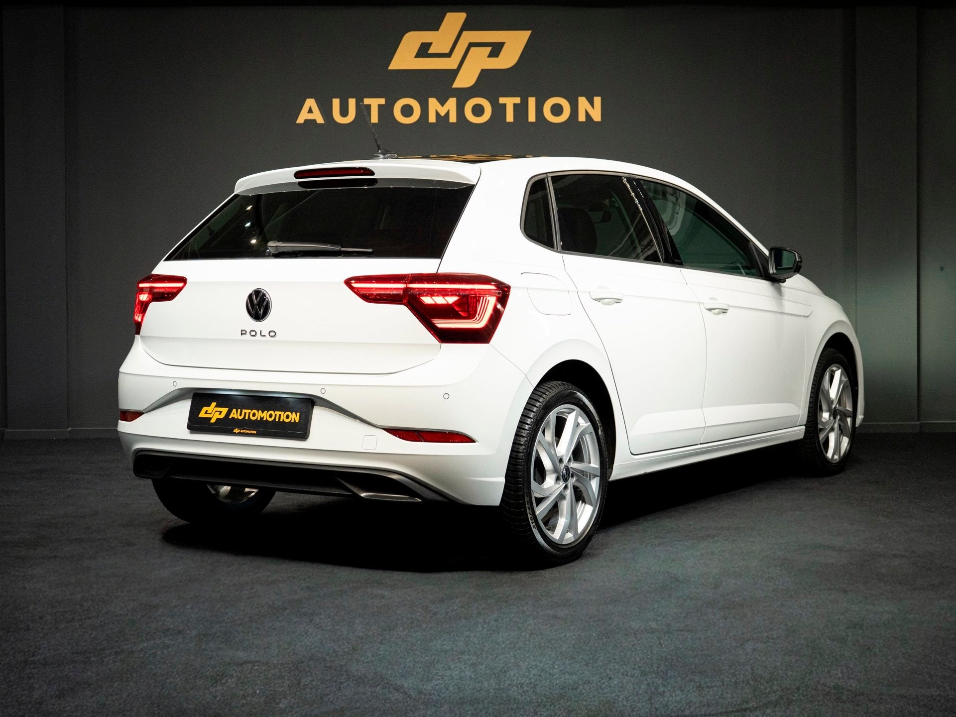Volkswagen POLO 1.0 TSI Style DSG/Keyless/Acc/Cam/IQ/VOL, Auto's, Dealer onderhouden, Gebruikt, Euro 6, 95 pk