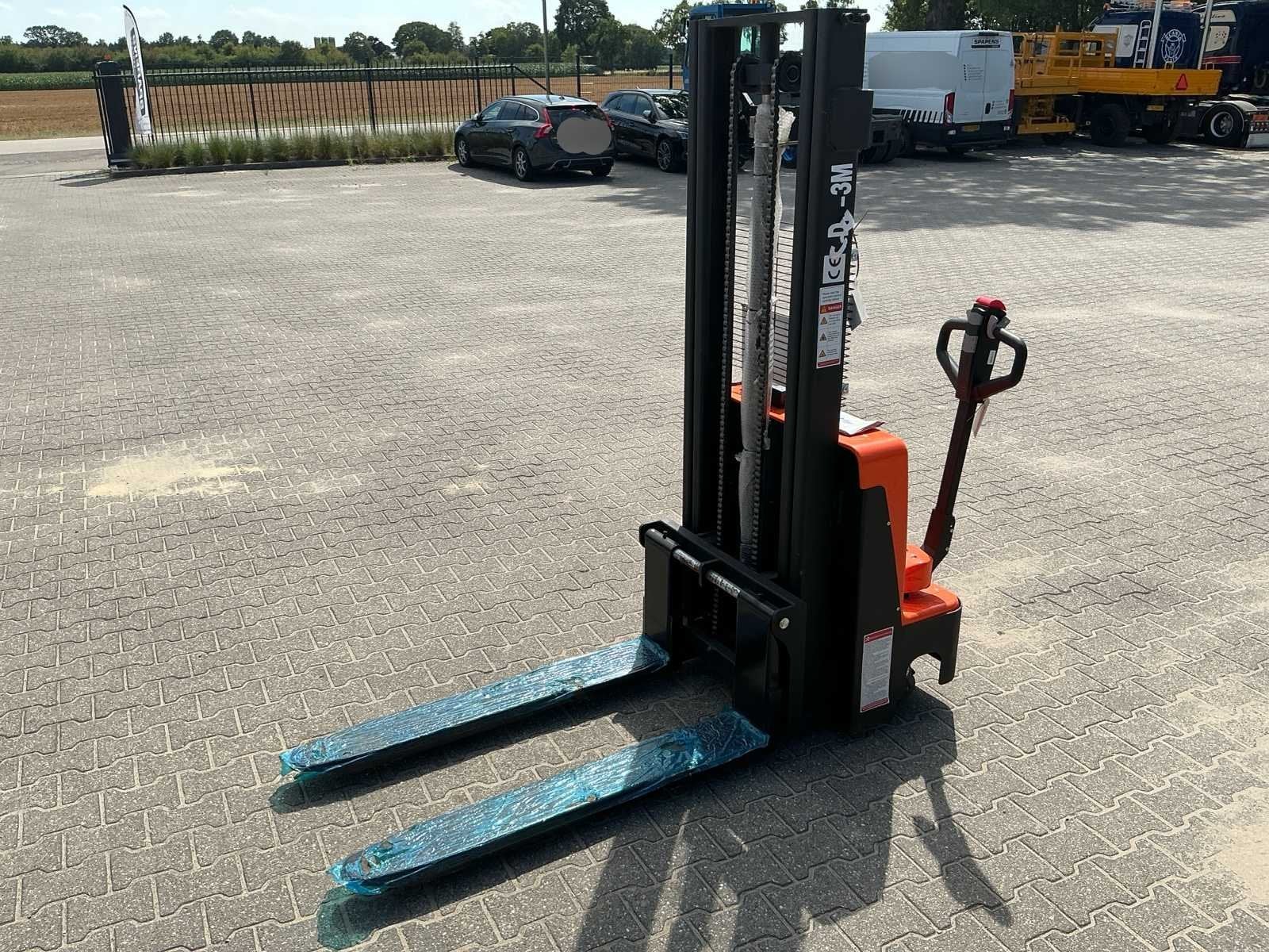 2026 STRV CDD-3M Stapelaar, Zakelijke goederen, Machines en Bouw | Heftrucks en Intern transport, Overige aandrijving, Stapelaar