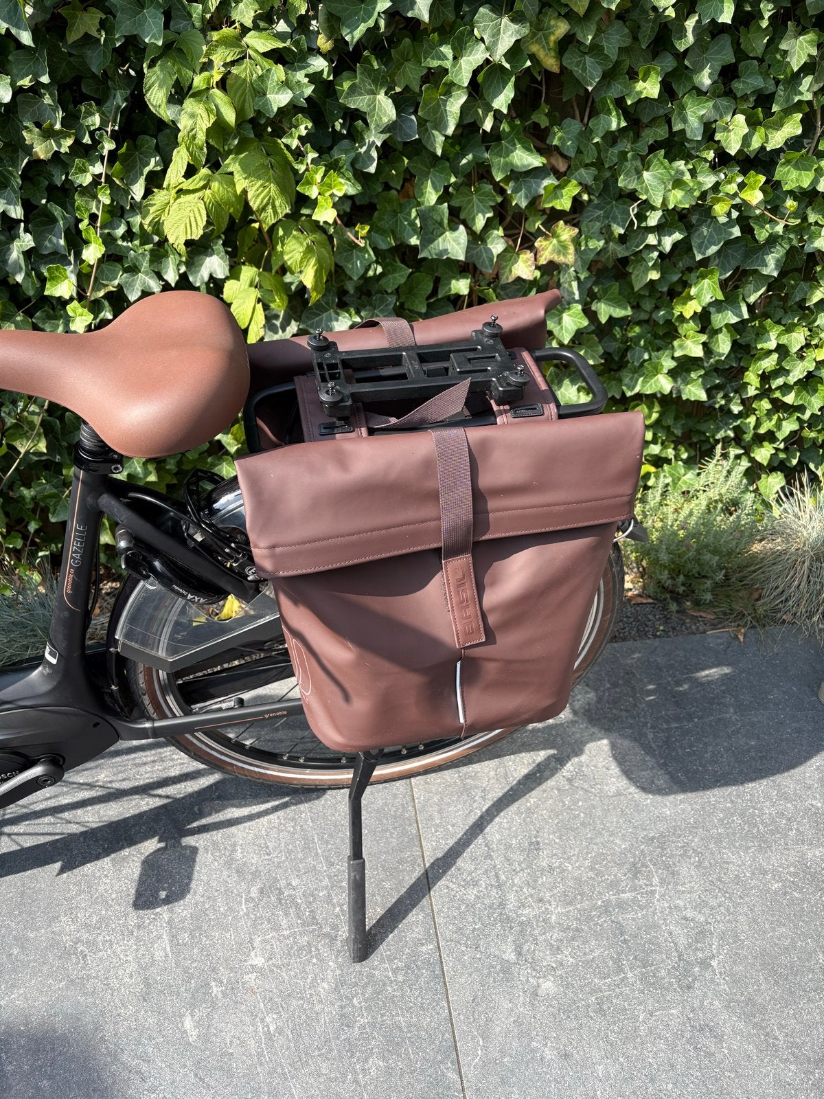 Foto 19 van Nieuwstaat! Gazelle Grenoble C8 HMB E-bike platin accu 500wh