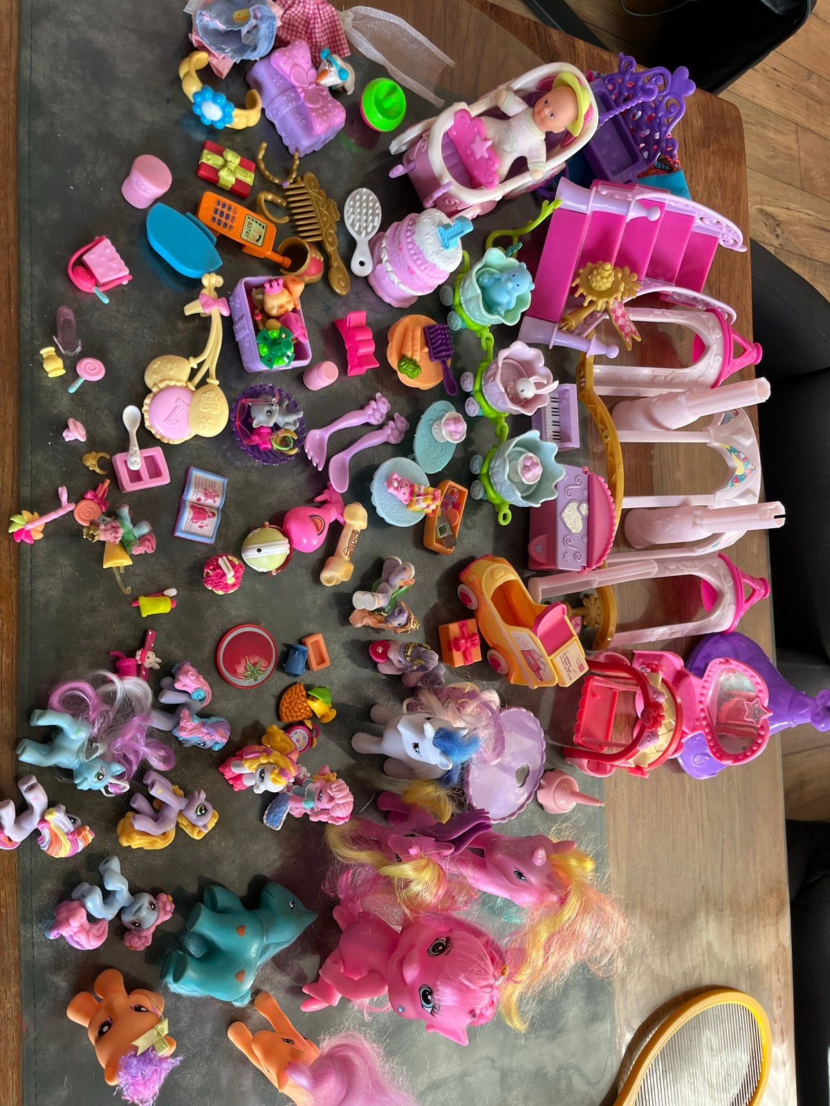 Grote partij speelgoed: My Little Pony, poppen en accessoire, Ophalen, Gebruikt, Meisje