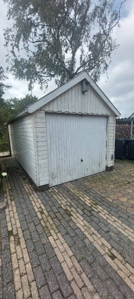 Garage hok, Ophalen, Schuur, 2 ramen, 500 cm of meer
