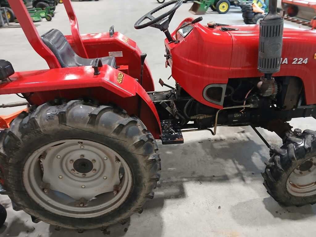 Jinma 224 met maschio, Overige typen