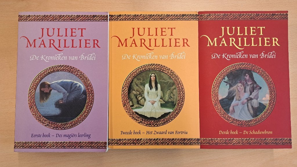 Juliet Marilier: Kronieken van Bridei, Ophalen of Verzenden, Gelezen, Juliet Marilier