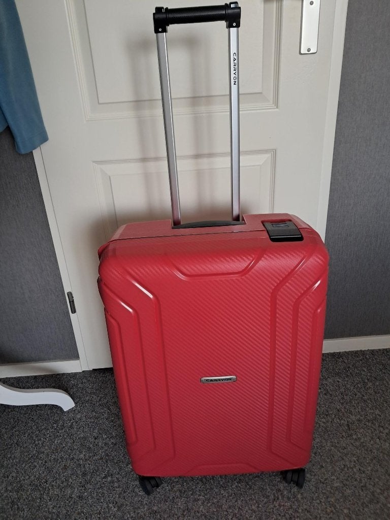 Koffer CarryOn Rood, Hard kunststof, Nieuw, Ophalen of Verzenden, Minder dan 35 cm