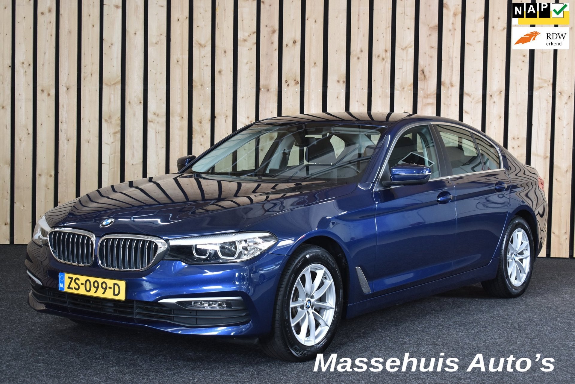 BMW 5-serie 520i Executive Edition 115dkm Carplay 2e eig NL-, Auto's, Automaat, 1998 cc, Gebruikt, Euro 6