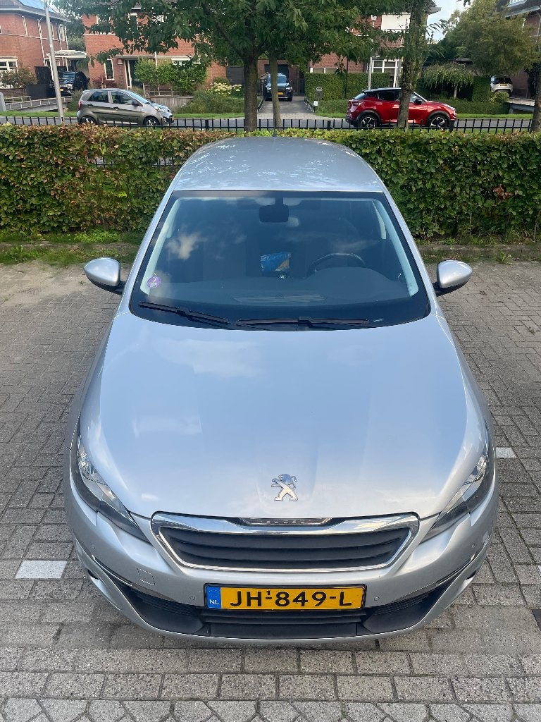 Peugeot 308 1.2 E-thp 130pk 2015 Grijs, Auto's, 1199 cc, 1165 kg, 3 cilinders, 57 €/maand