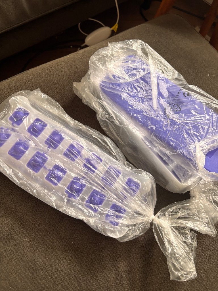 Tupperware ijsblokjes bakjes nieuw, Ophalen of Verzenden, Nieuw, Blauw, Bak of Kom