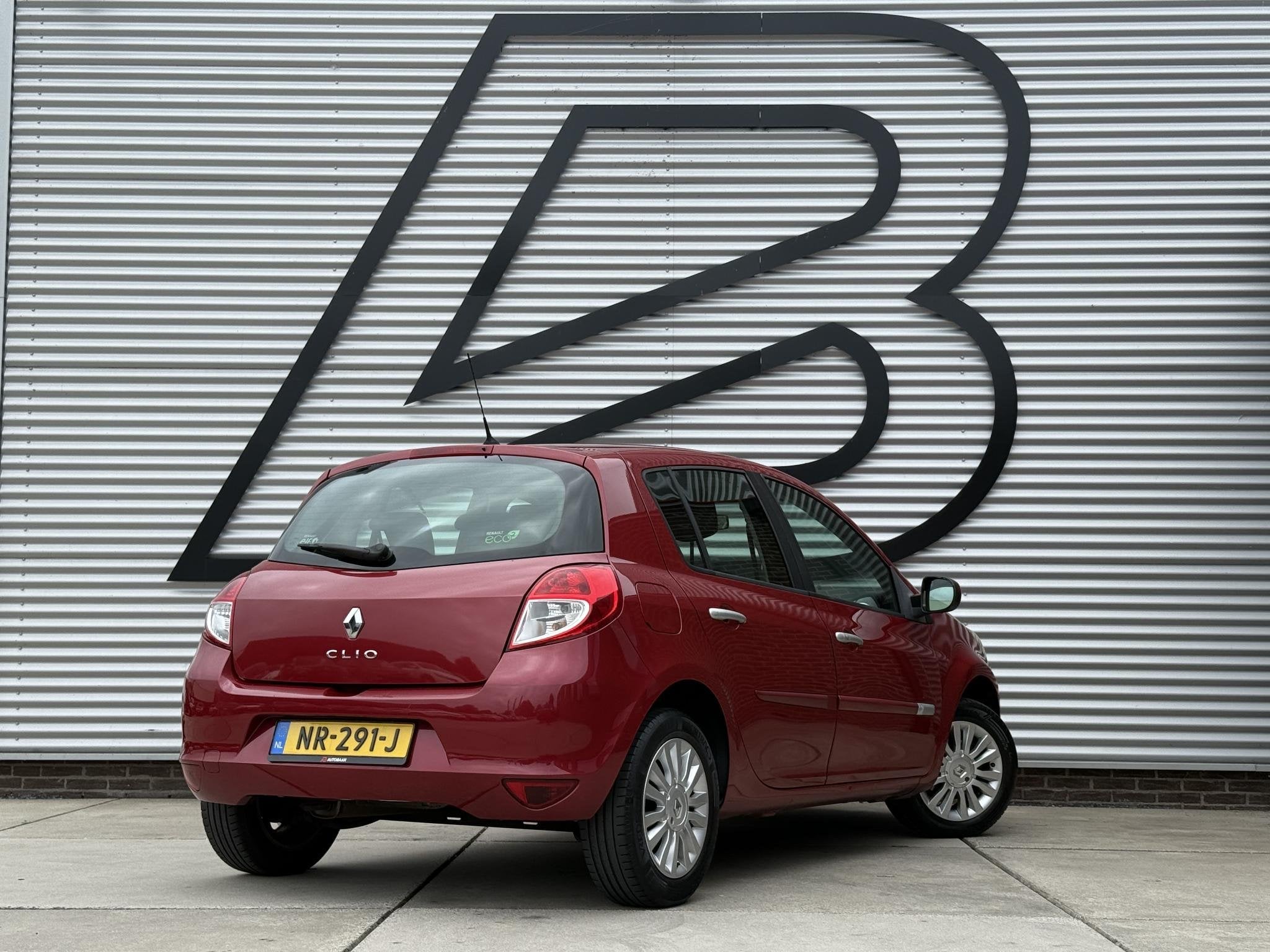 Renault Clio 1.2 Collection 2e Eigenaar|Airco|Elek Ramen|LM, Auto's, Renault, Voorwielaandrijving, Euro 5, Stof, Gebruikt