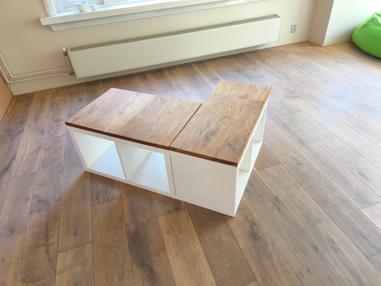 Kallax kast met eikenblad en kussens, Huis en Inrichting, Ophalen, Gebruikt, 100 tot 150 cm, 50 tot 100 cm