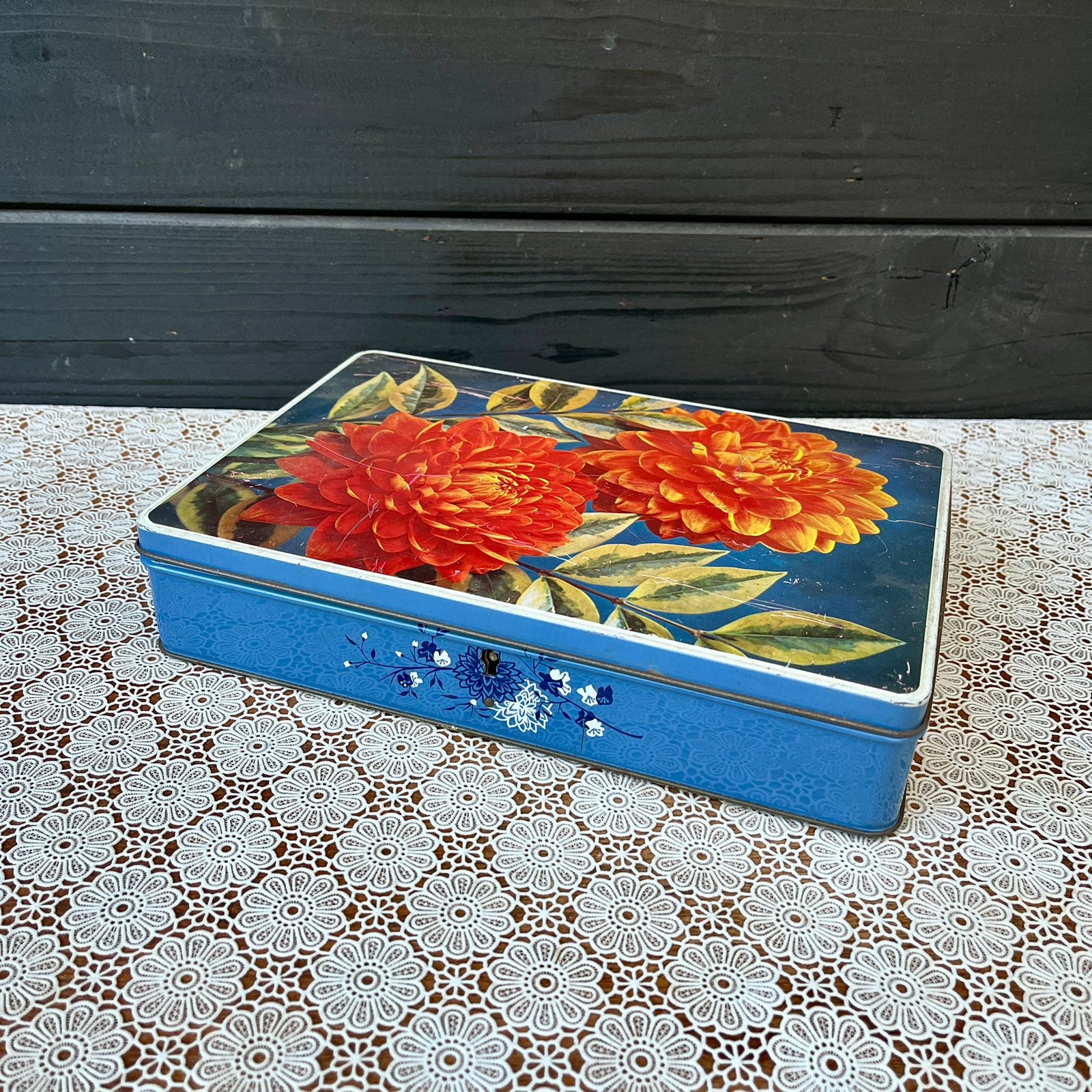 Vintage bewaarblik met Dahlia’s, Verzamelen, Ophalen of Verzenden, Gebruikt, Overige, Overige merken