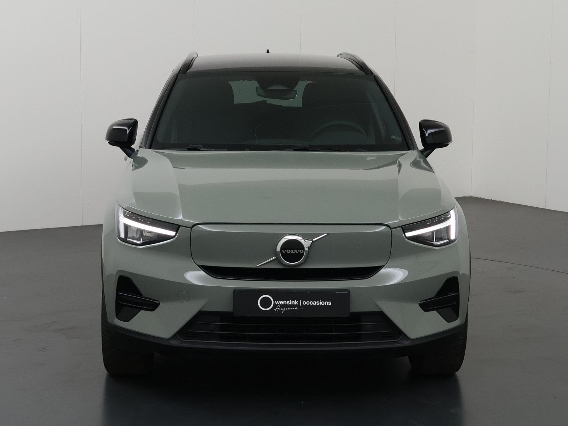 Volvo XC40 Single Motor Core 69 kWh | Navigatie | Stoelverwa, Auto's, Volvo, Automaat, Gebruikt, 420 min, SUV of Terreinwagen