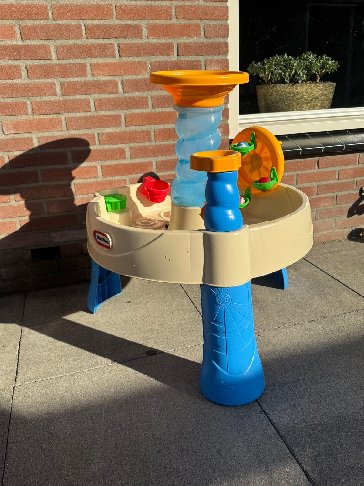 Water tafel van little tikes, Ophalen, Zo goed als nieuw